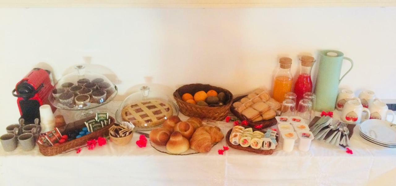 Bed and Breakfast A Due Passi Лорика Экстерьер фото