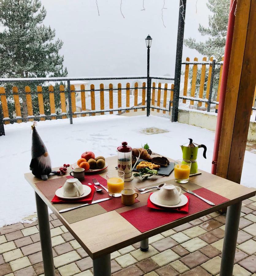 Bed and Breakfast A Due Passi Лорика Экстерьер фото