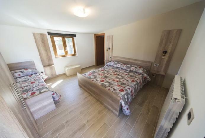 Bed and Breakfast A Due Passi Лорика Экстерьер фото