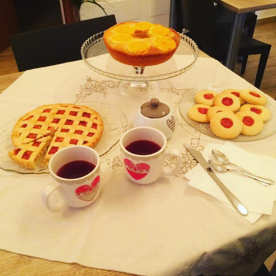 Bed and Breakfast A Due Passi Лорика Экстерьер фото